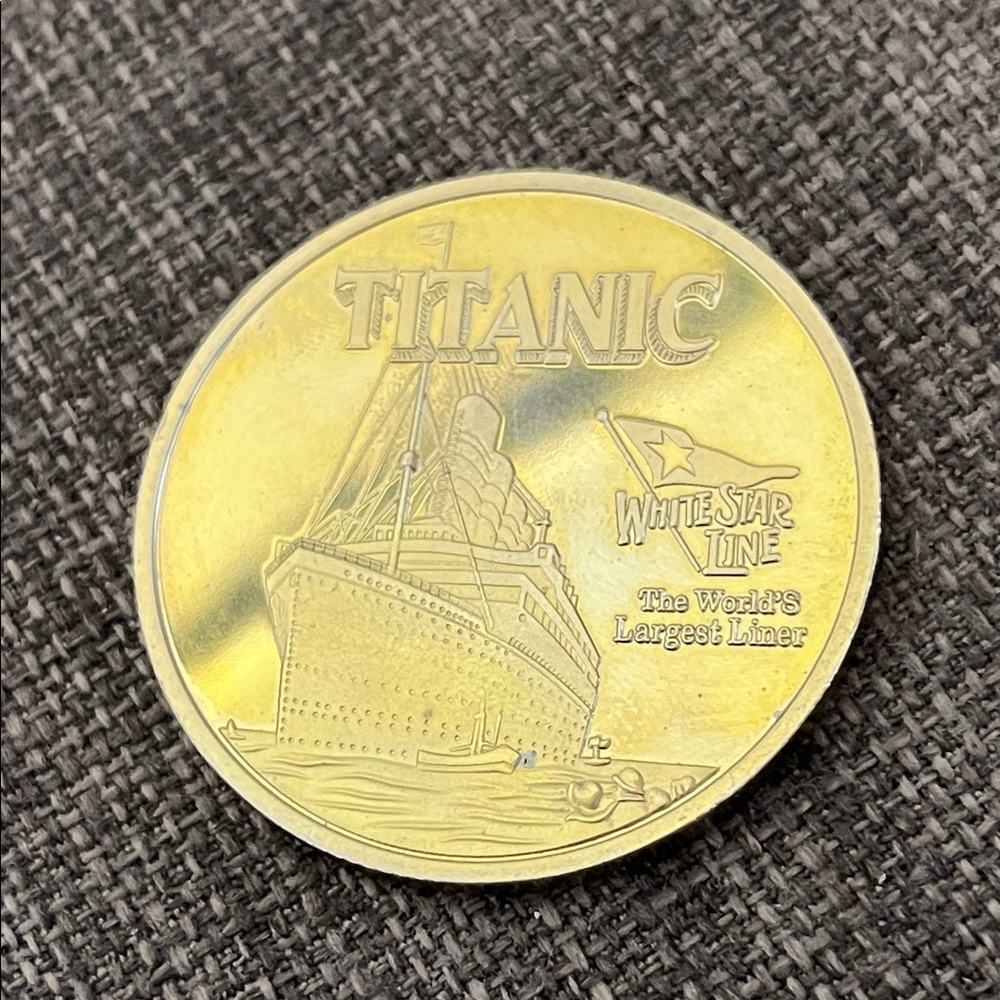 Titanic Commemorative Coin - Picture 2 of 5